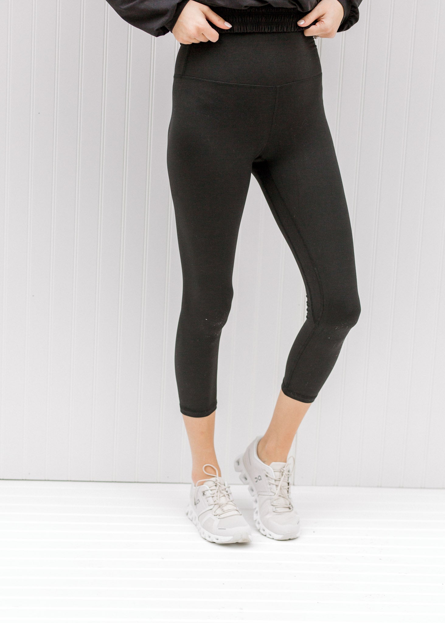 Black Capri Two Line Yoga Pants