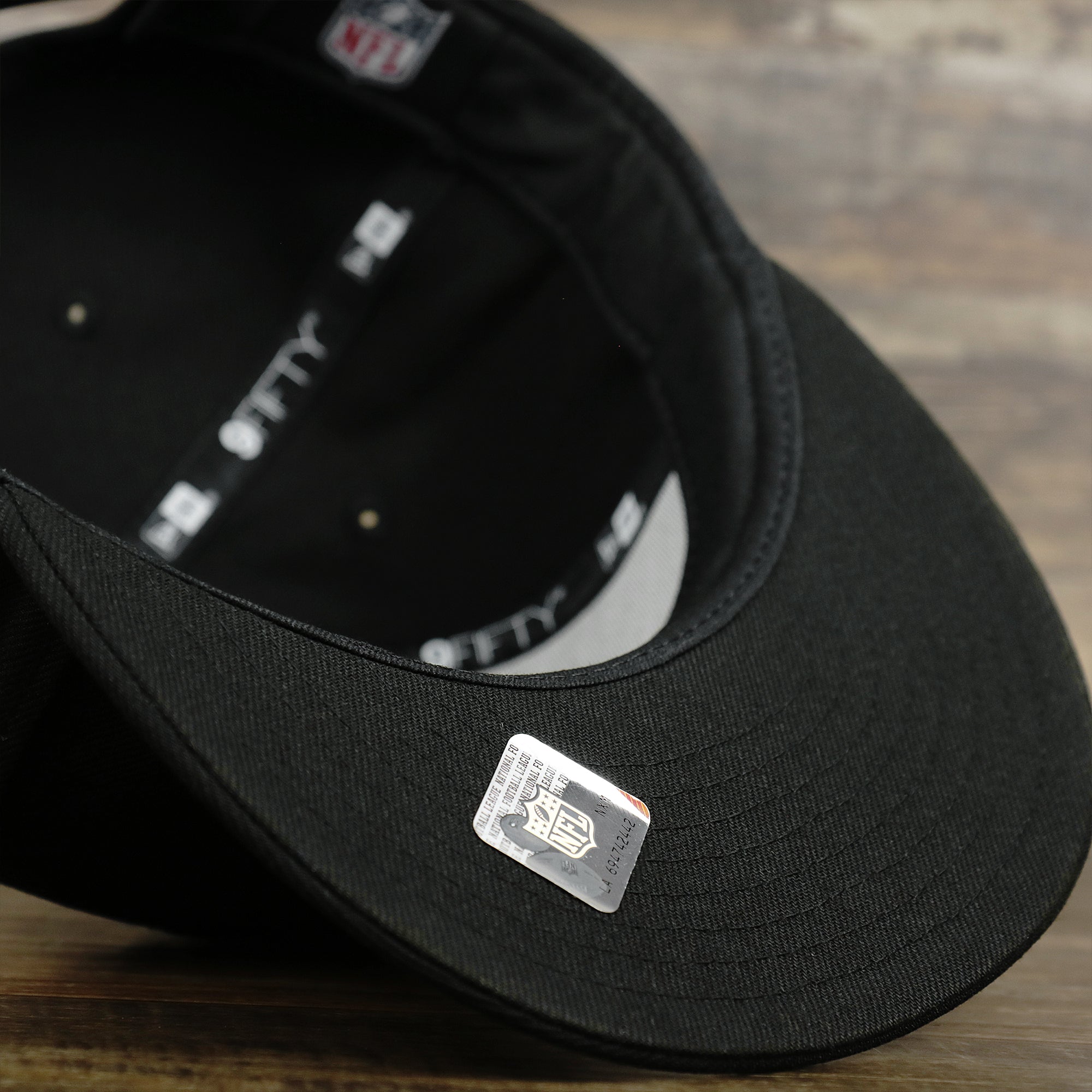 Eagles snapback black on black snapback hat | All black eagles snapback  | 9FIFTY (950) SNAPBACK HAT