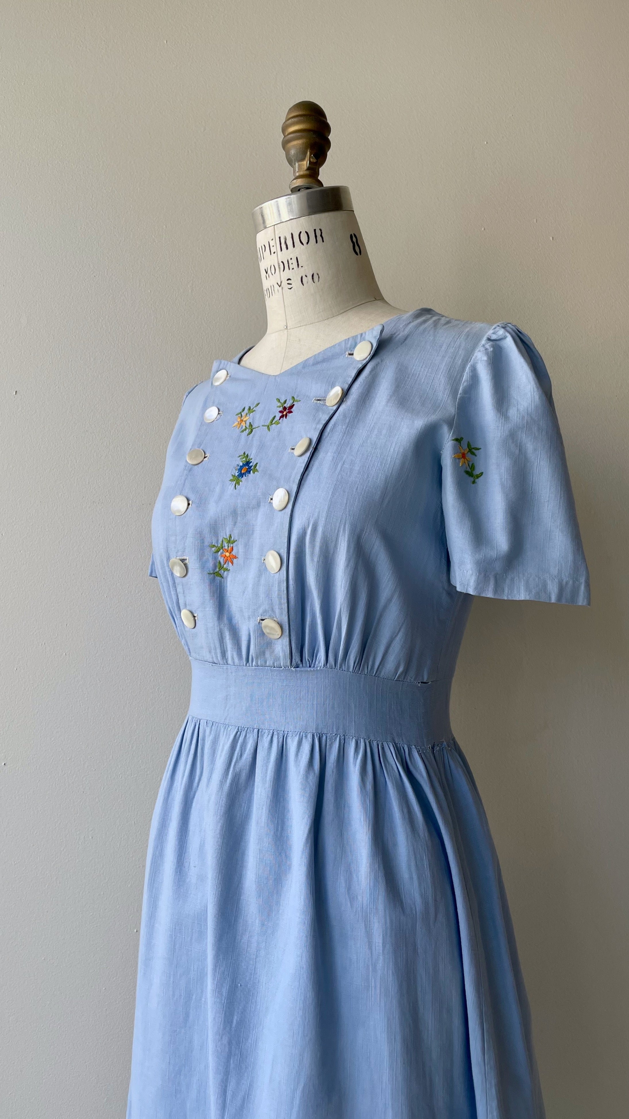 Edelweiss Linen 1940s Dress