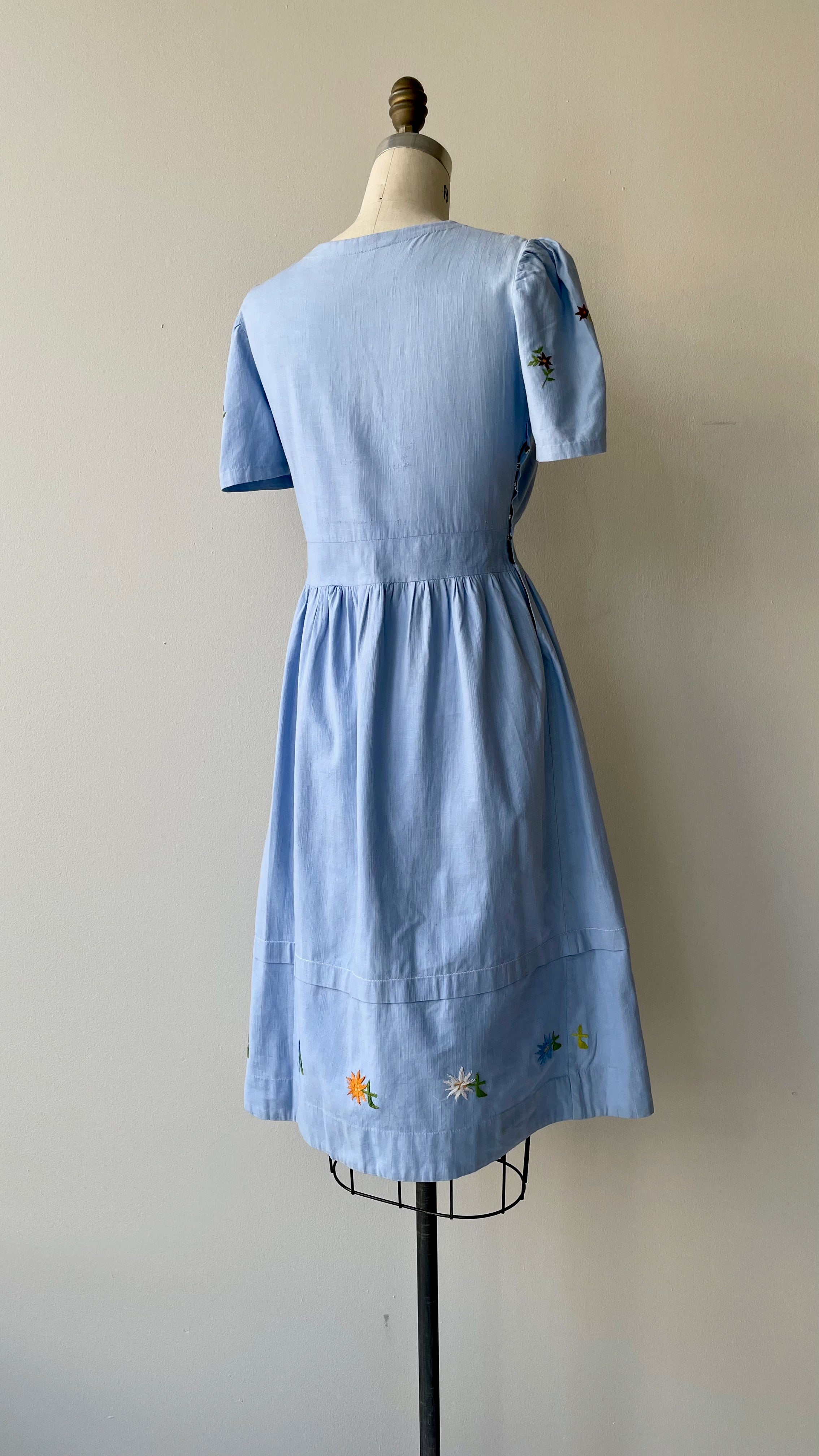 Edelweiss Linen 1940s Dress