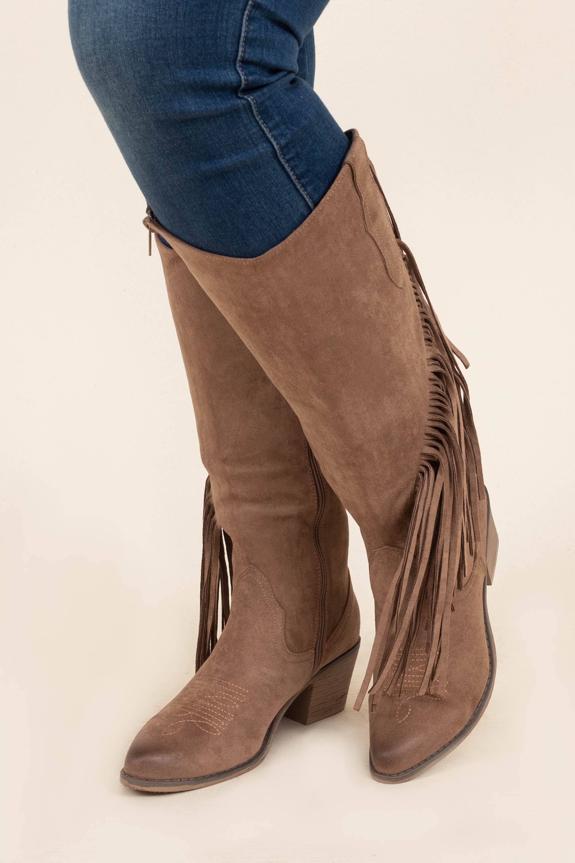 Finally Fringe Boots, Brown