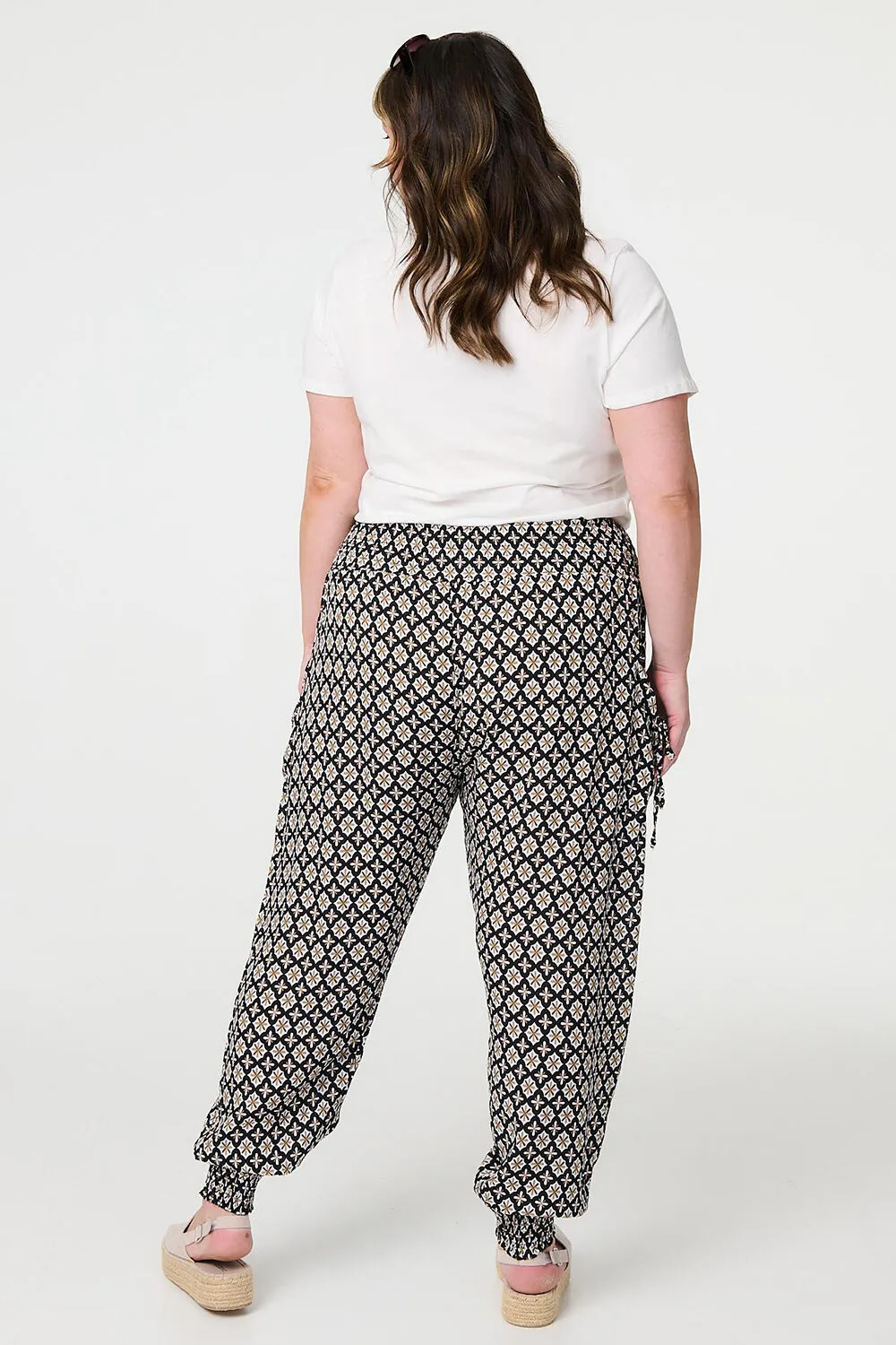 Izabel London – Mosaic Print Shirred Harem Pants