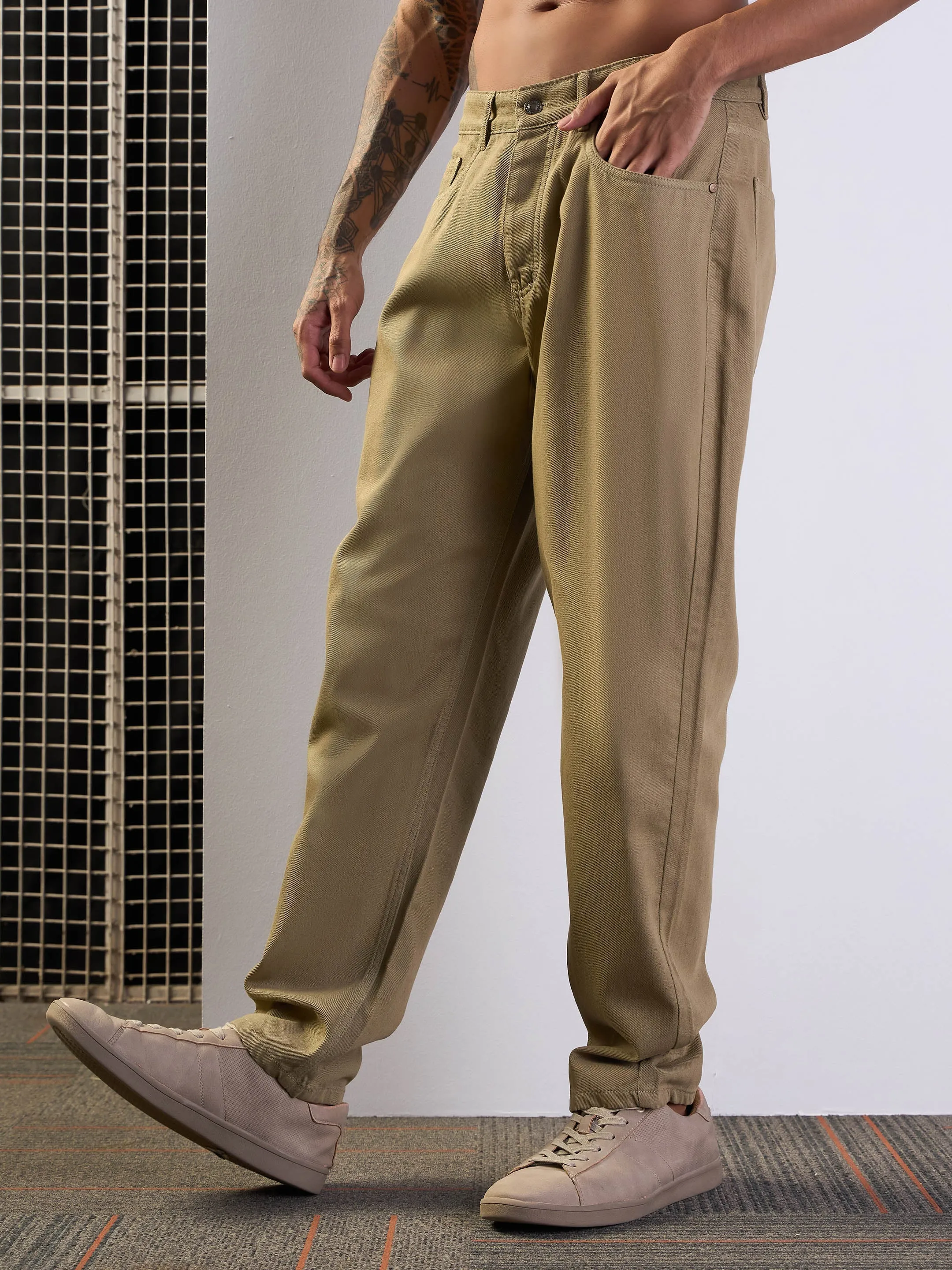 Men Khaki Basic Relax Fit Jeans