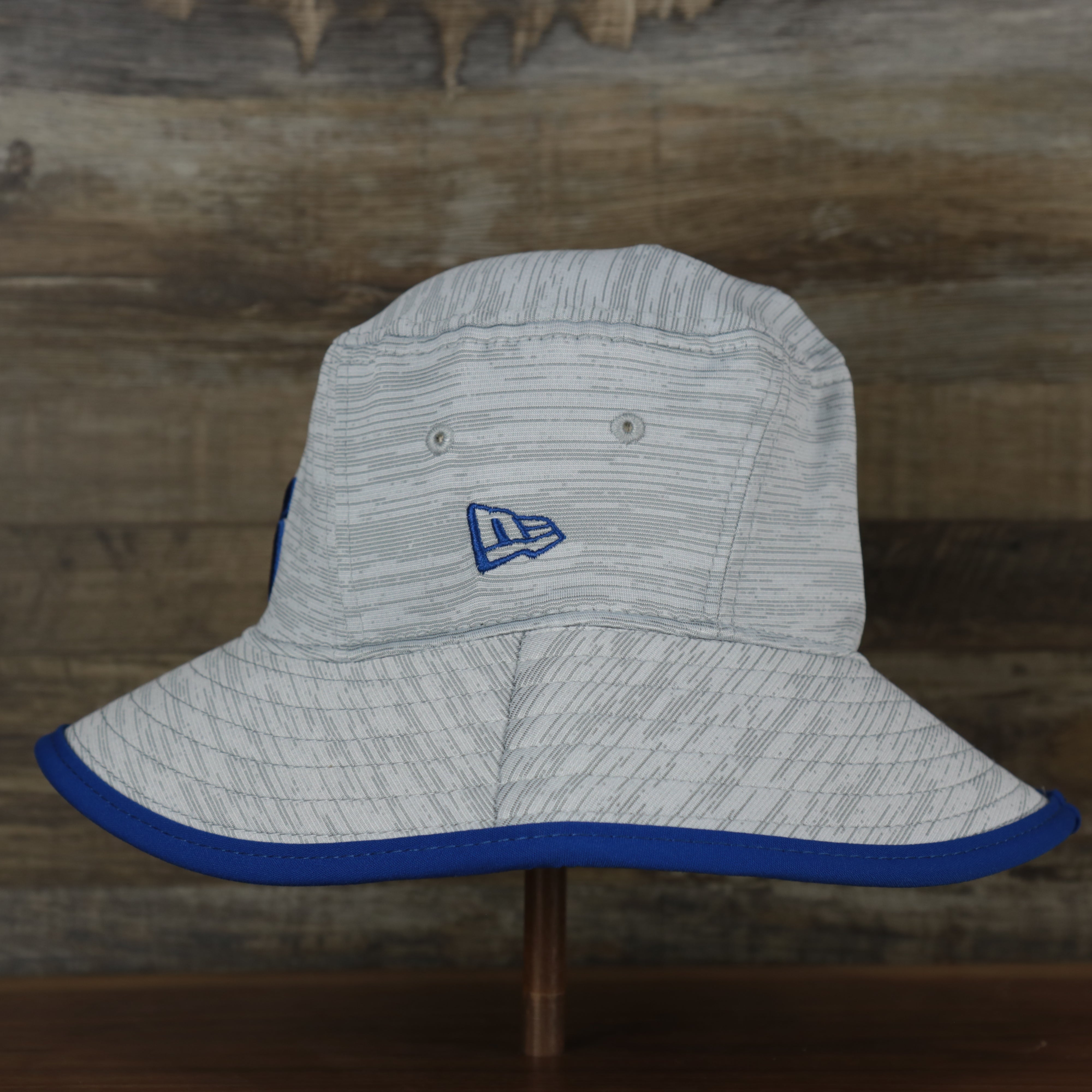 Philadelphia 76ers On-Court New Era Performance Bucket Hat | Gray