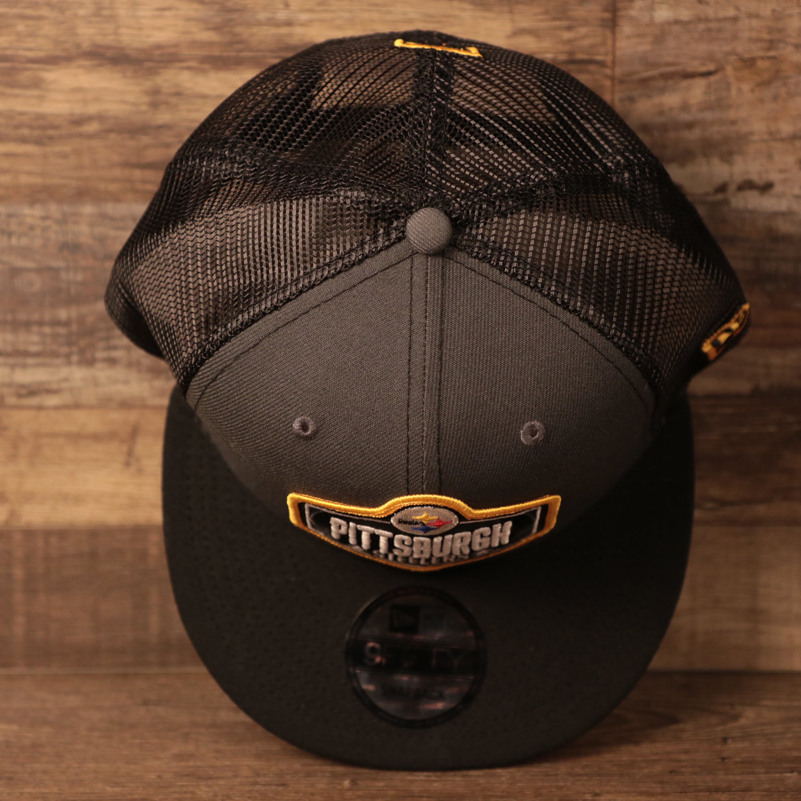 Pittsburgh Steelers 2021 NFL Draft On Stage Trucker Hat | Steelers Gray/Black Mesh Black Underbrim Snapback 9fifty Trucker Hat