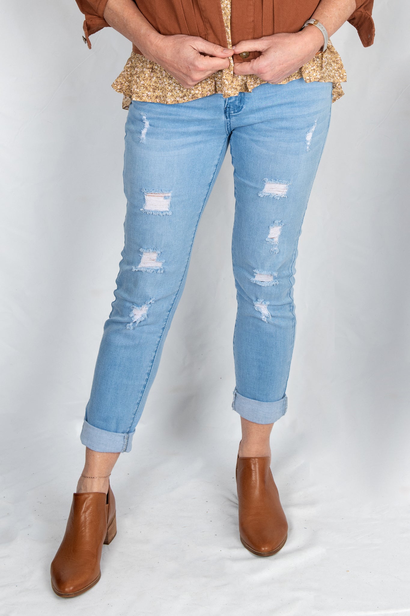 SOPHIE stretch denim ripped jeans