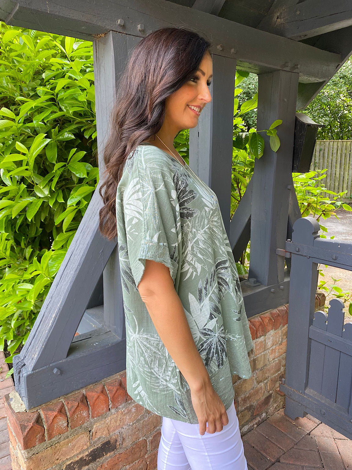 Tropical Leaf Top Seren