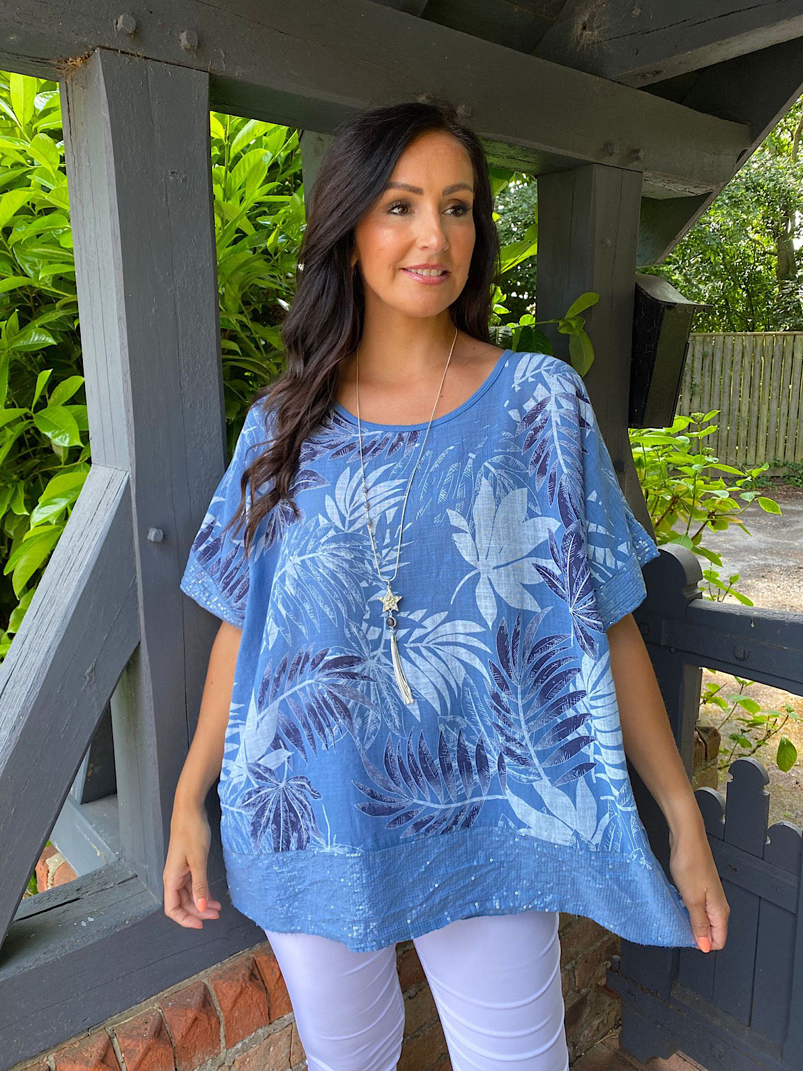 Tropical Leaf Top Seren