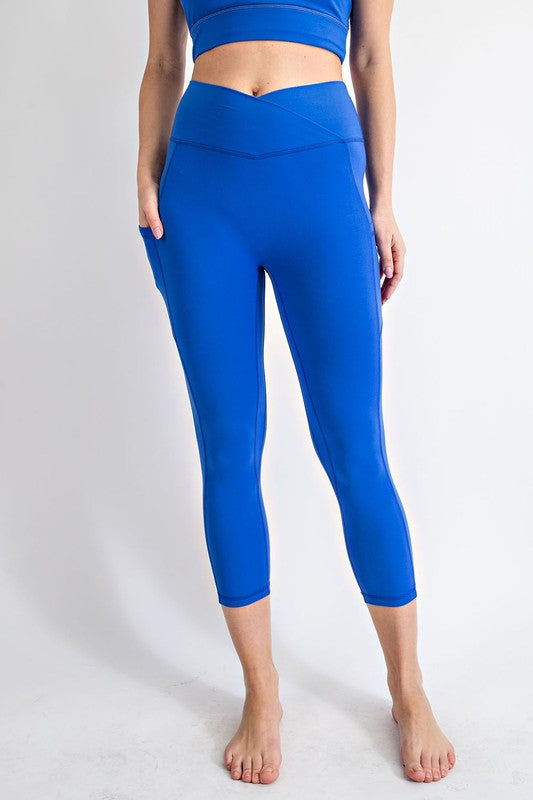 V Capri Leggings